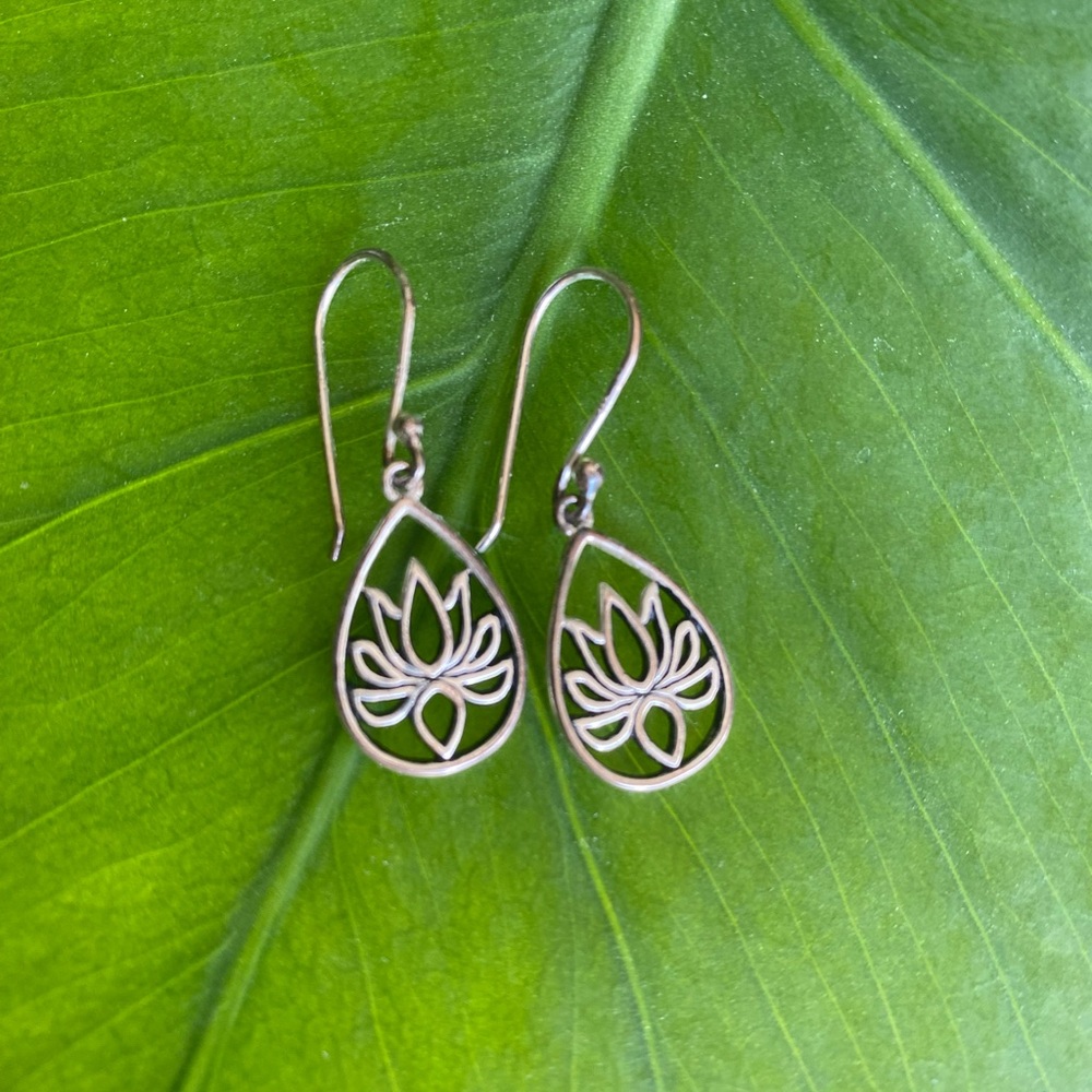 Elegant Sterling Silver Lotus Earrings